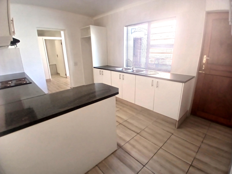 To Let 2 Bedroom Property for Rent in Southfork Western Cape